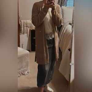 Madison + Hudson gold shimmer cardigan❤️